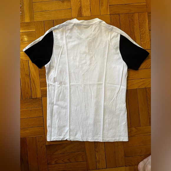 Three Snap Slim Fit Henley size Medium - Picture 2 of 4